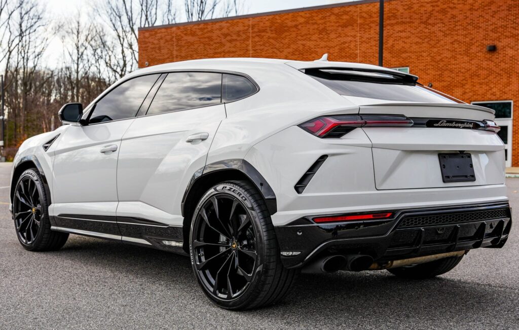 2020 Lamborghini Urus